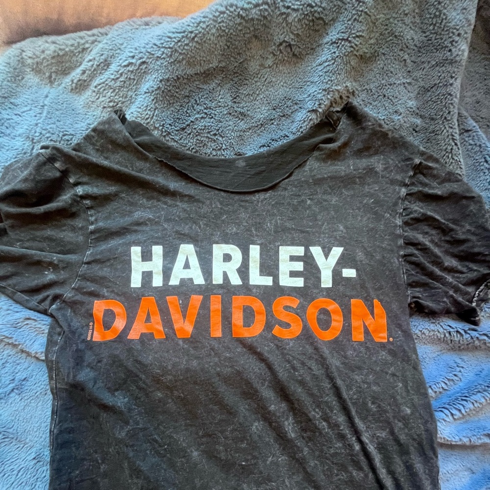 Harley davidson motorcycle tee, CUT NECKLINE!